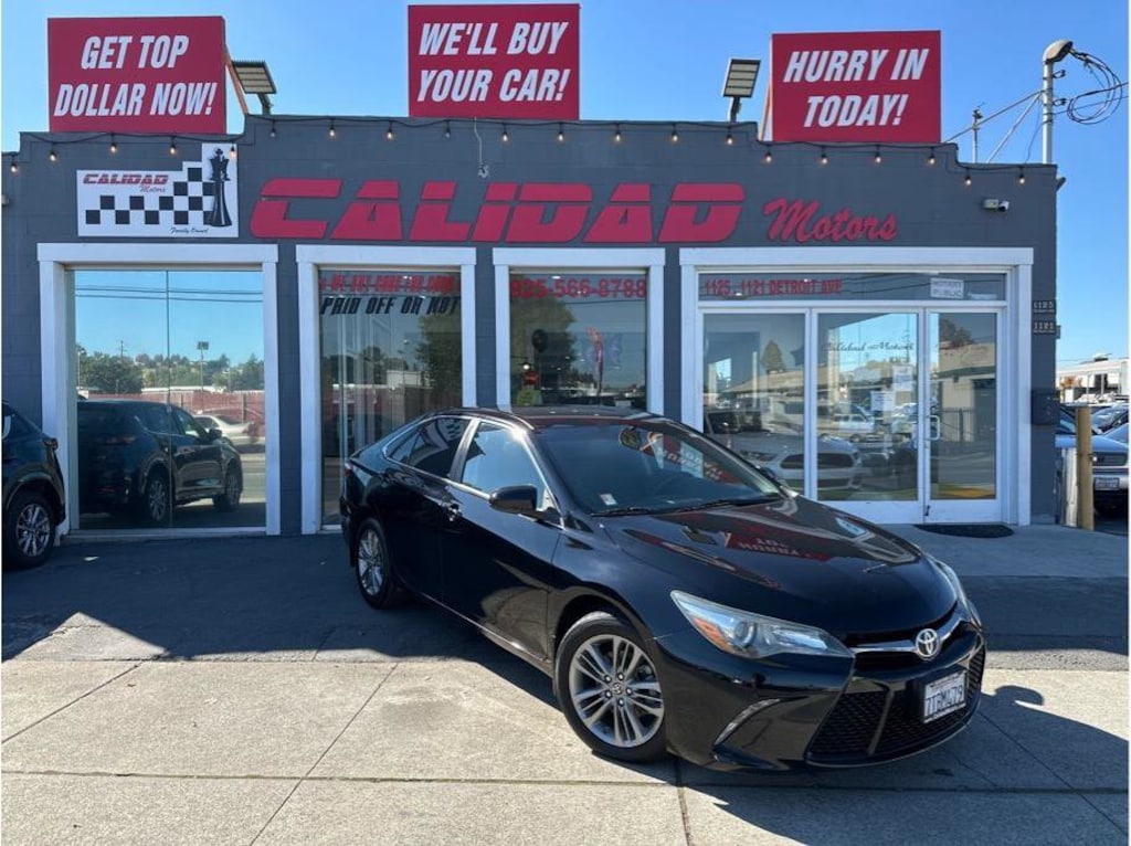 Used 2016 Toyota Camry LE Sedan 4D 4dr Car