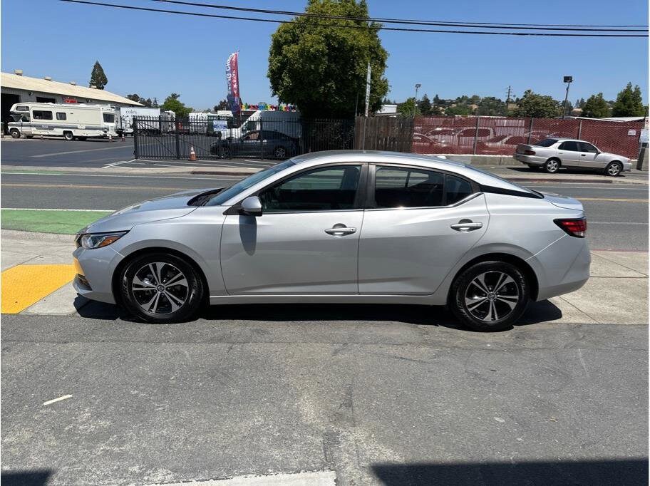 2021 Nissan Sentra SV photo 4