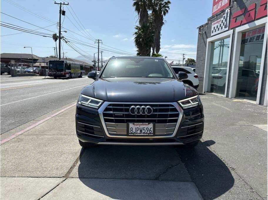 2019 Audi Q5 Premium Plus photo 2
