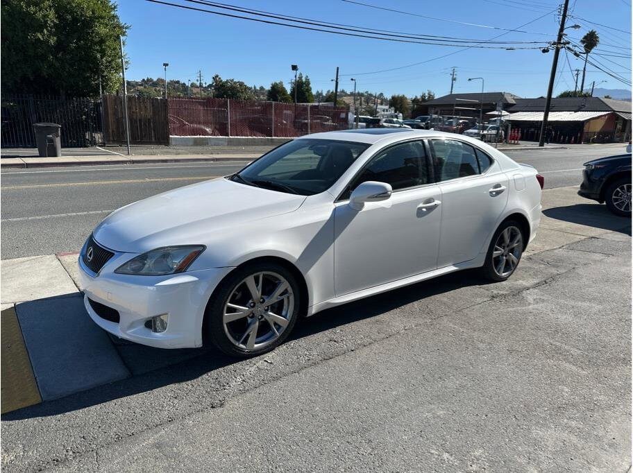 2009 Lexus IS 250 photo 2