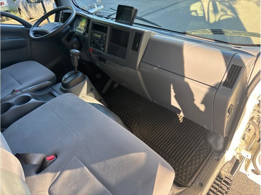 2022 Isuzu NPR HD - Photo 9