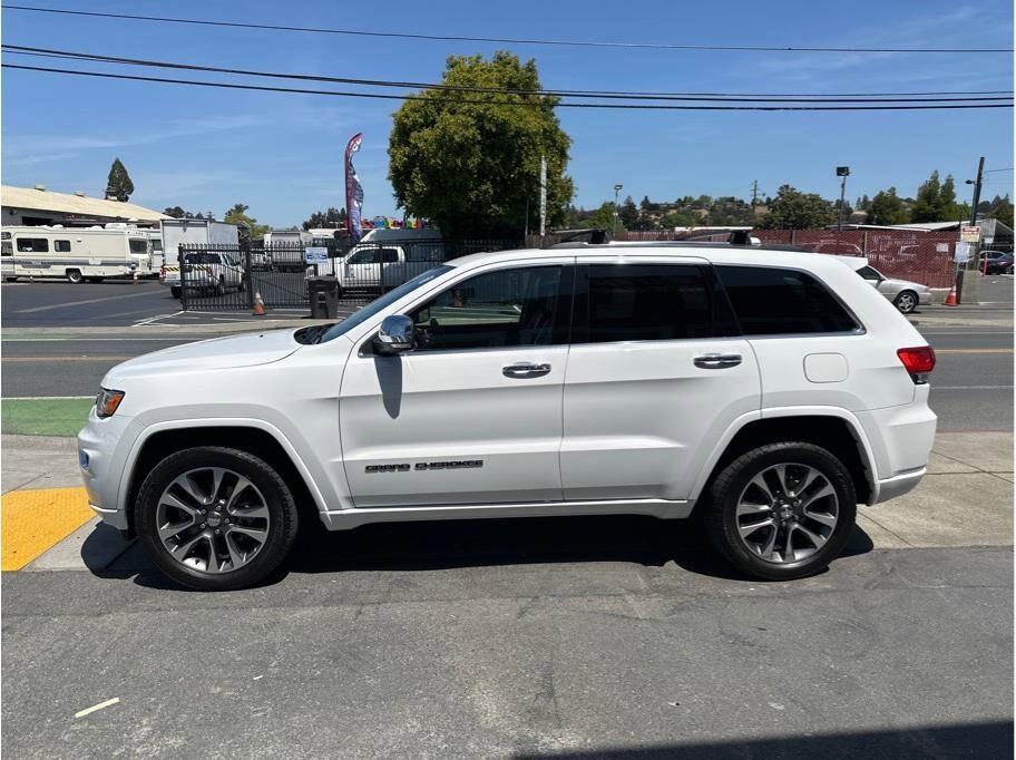 2018 Jeep Grand Cherokee Overland photo 4