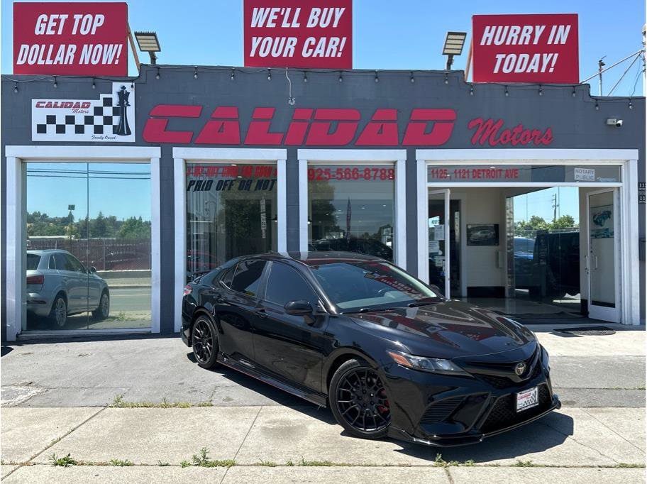 2020 Toyota Camry 3.5 Auto V6 XSE's photo
