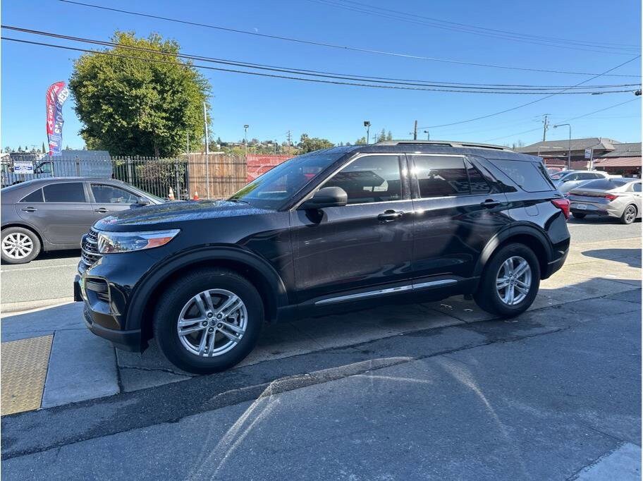 2020 Ford Explorer XLT photo 3