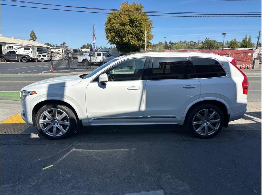 2017 Volvo XC90 T6 Inscription photo 4
