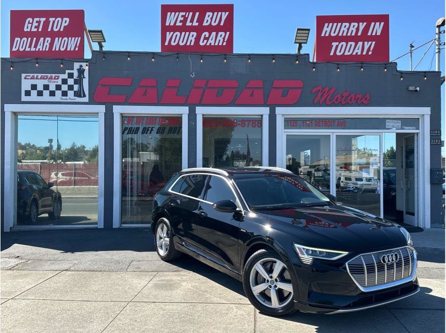 2019 Audi e-tron Premium Plus