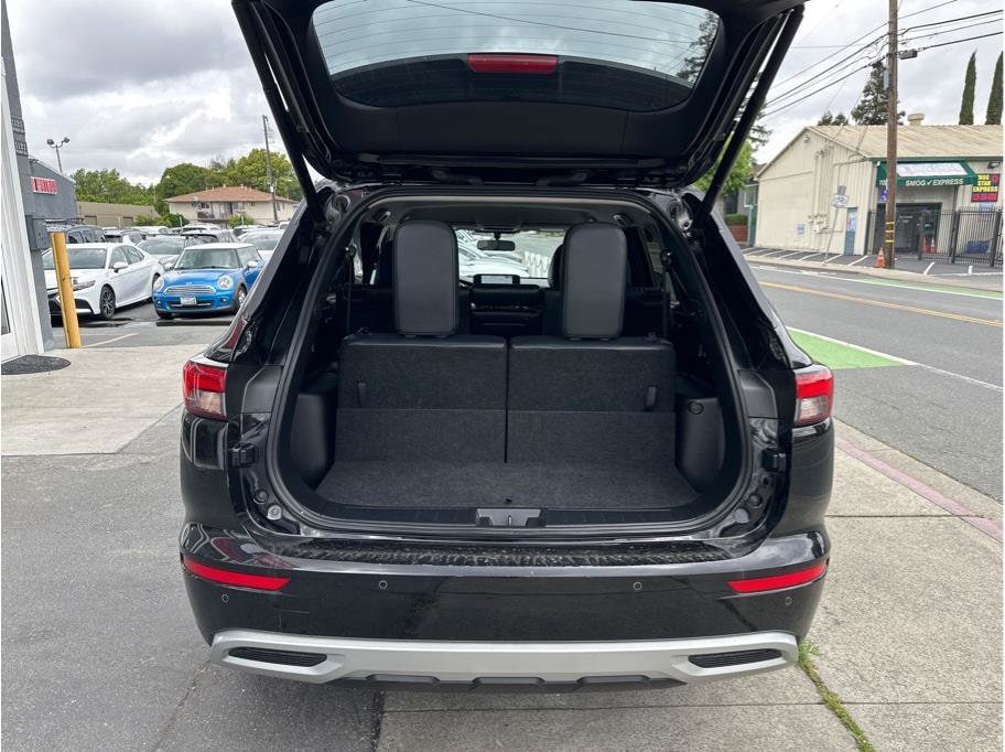 2024 Mitsubishi Outlander SE - Photo 28