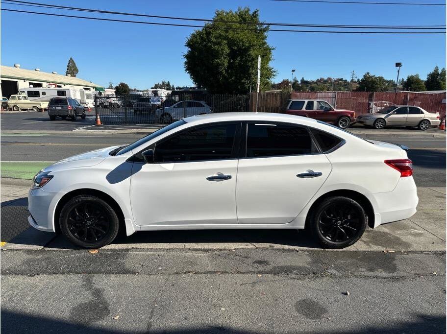 2018 Nissan Sentra S photo 3