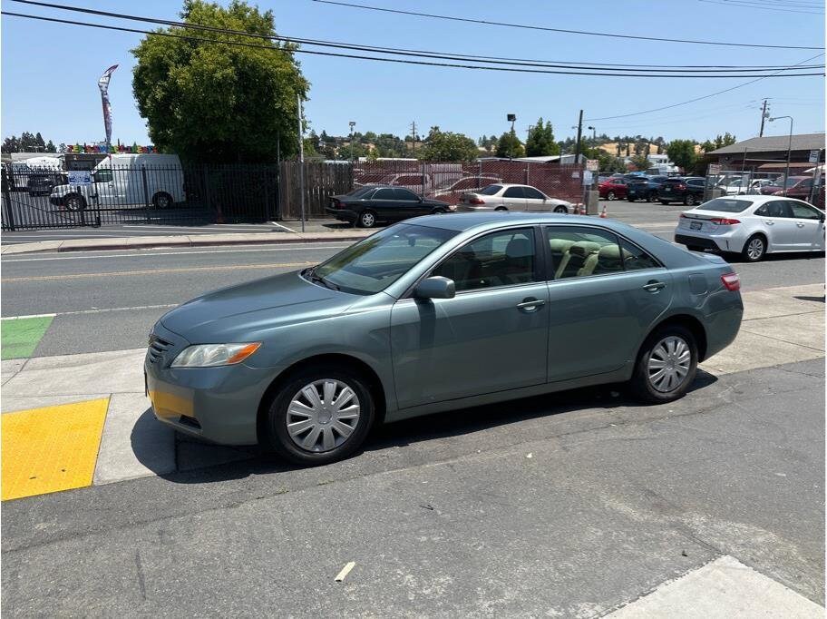 2009 Toyota Camry photo 3