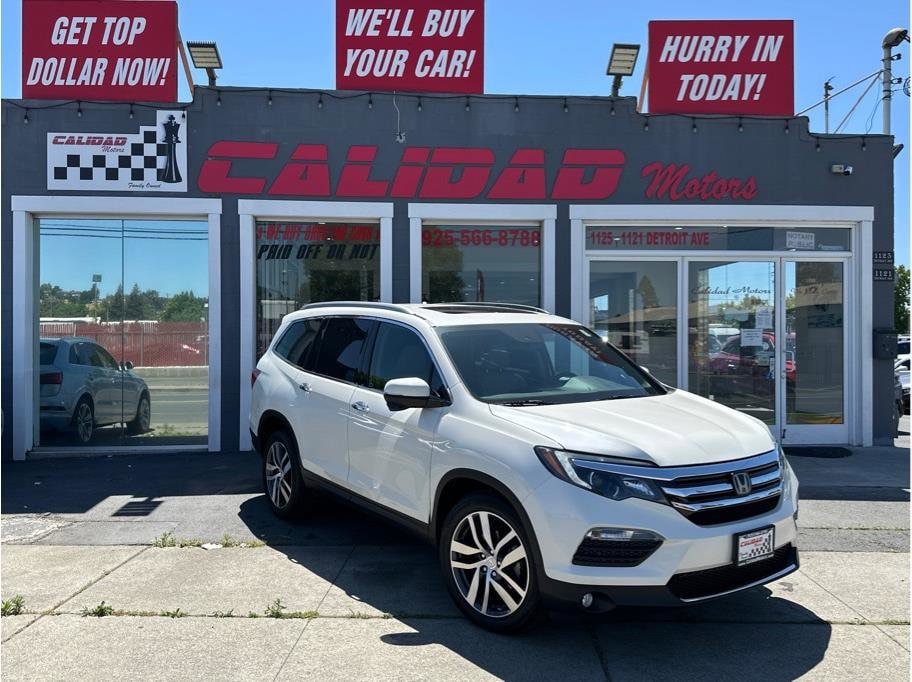 2017 Honda Pilot 4WD Touring's photo