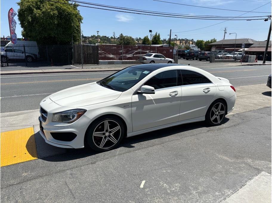 2016 Mercedes Benz CLA 250 photo 3