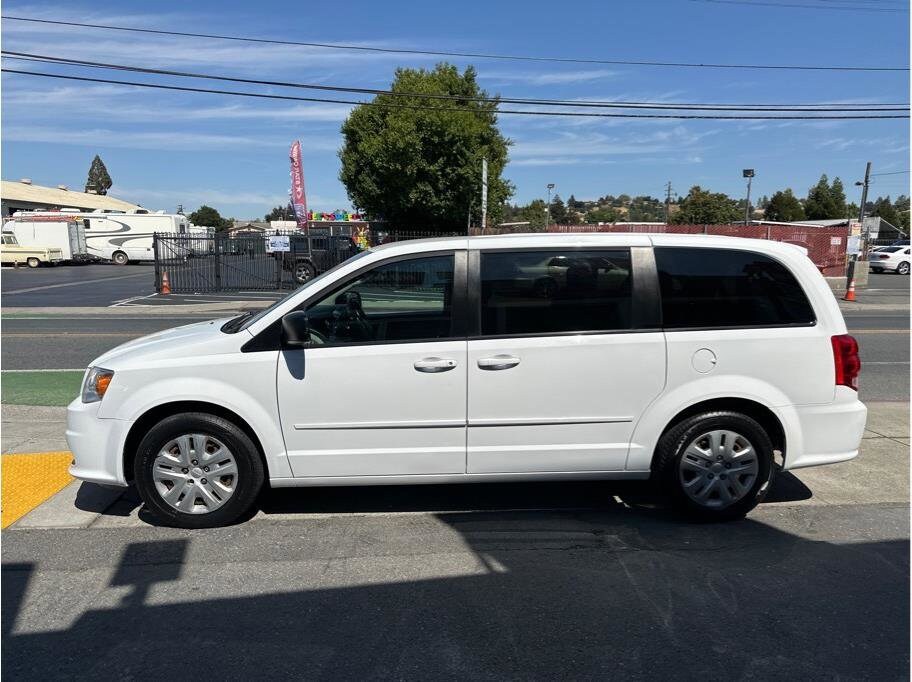 2016 Dodge Grand Caravan SE photo 4