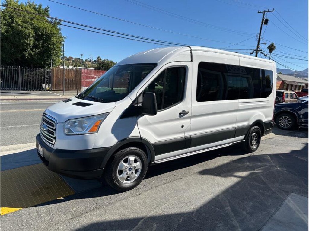 Used 2019 Ford Transit Passenger Wagon XLT w/Medium Roof w/Sliding Side Door Van 3D Full-size Passenger Van