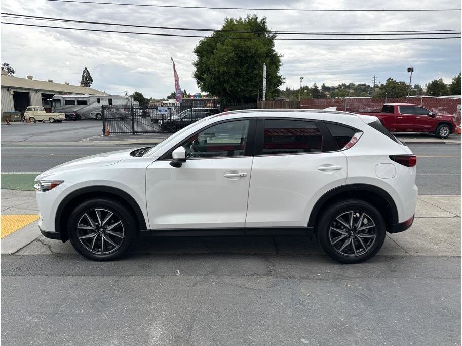 2018 Mazda CX-5 Touring photo 2
