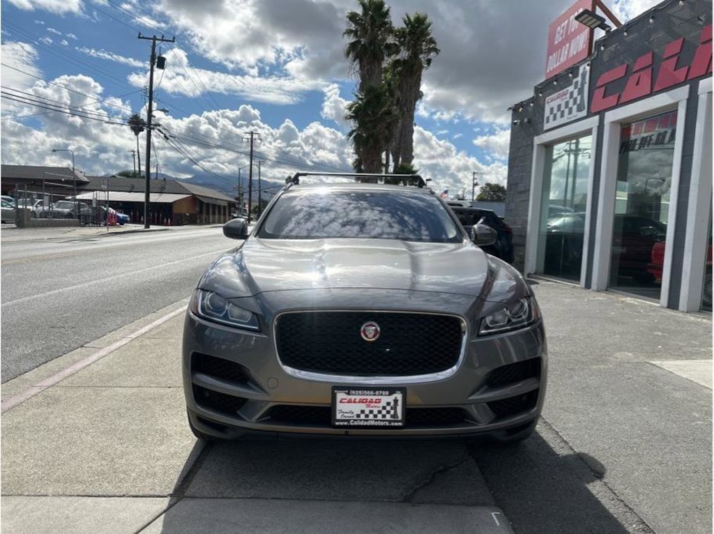 Used 2018 Jaguar F-PACE 30t Premium Sport Utility