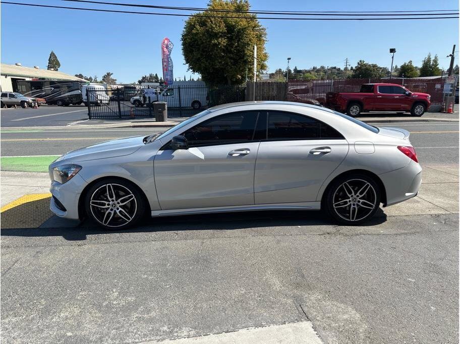 2019 Mercedes Benz CLA 250 photo 4