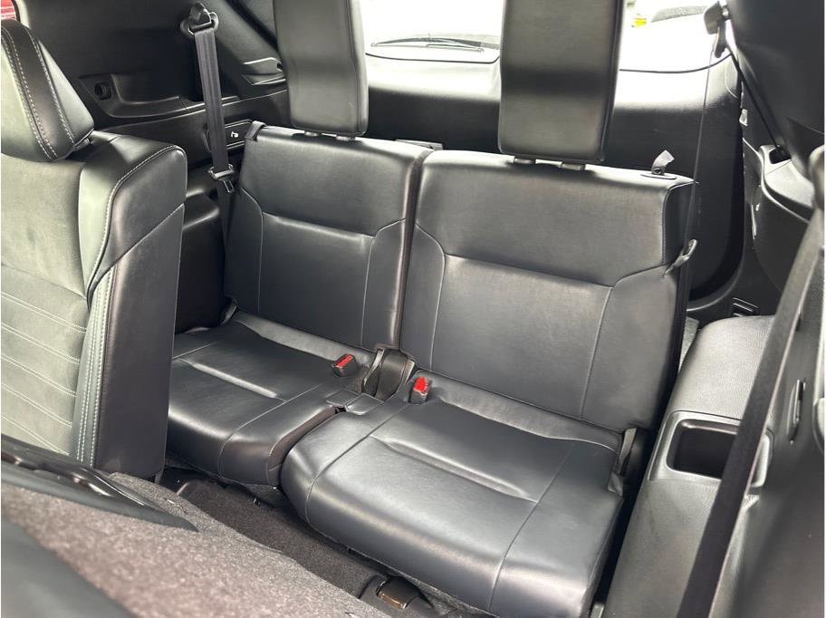 2024 Mitsubishi Outlander SE - Photo 13