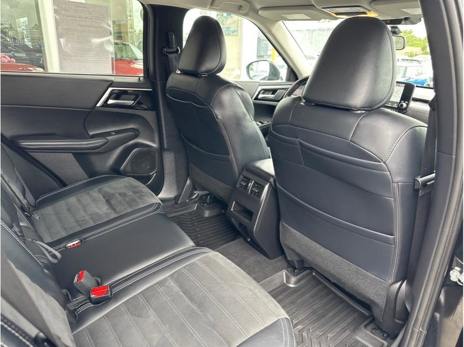 2024 Mitsubishi Outlander SE - Photo 15