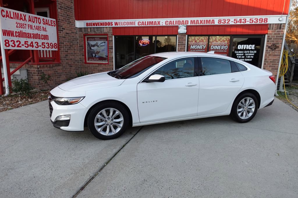 2023 Chevrolet Malibu 1LT photo 2
