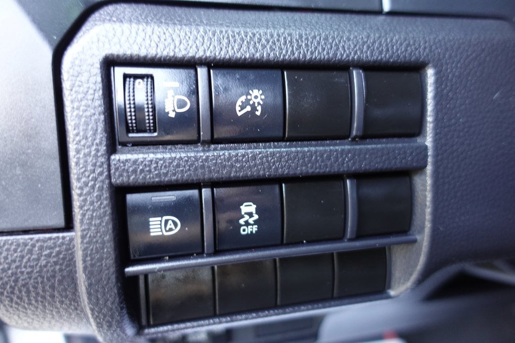 2025 Toyota Tacoma SR - Photo 34