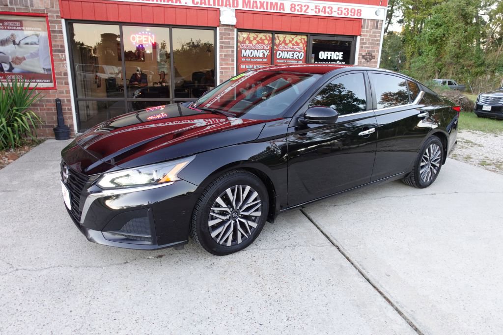 2023 Nissan Altima 2.5 SV photo 4