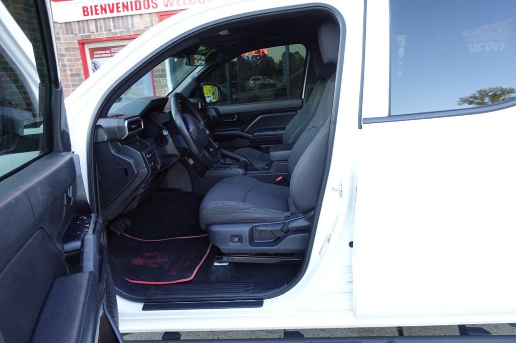 2025 Toyota Tacoma SR - Photo 27