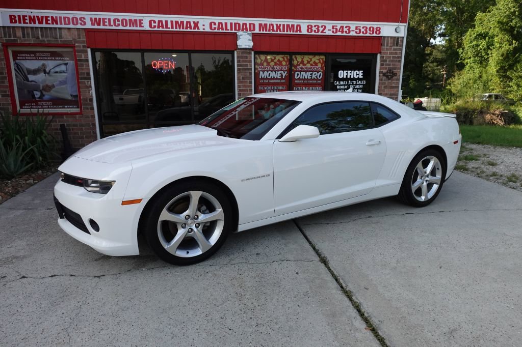 2015 Chevrolet Camaro 2LT photo 3