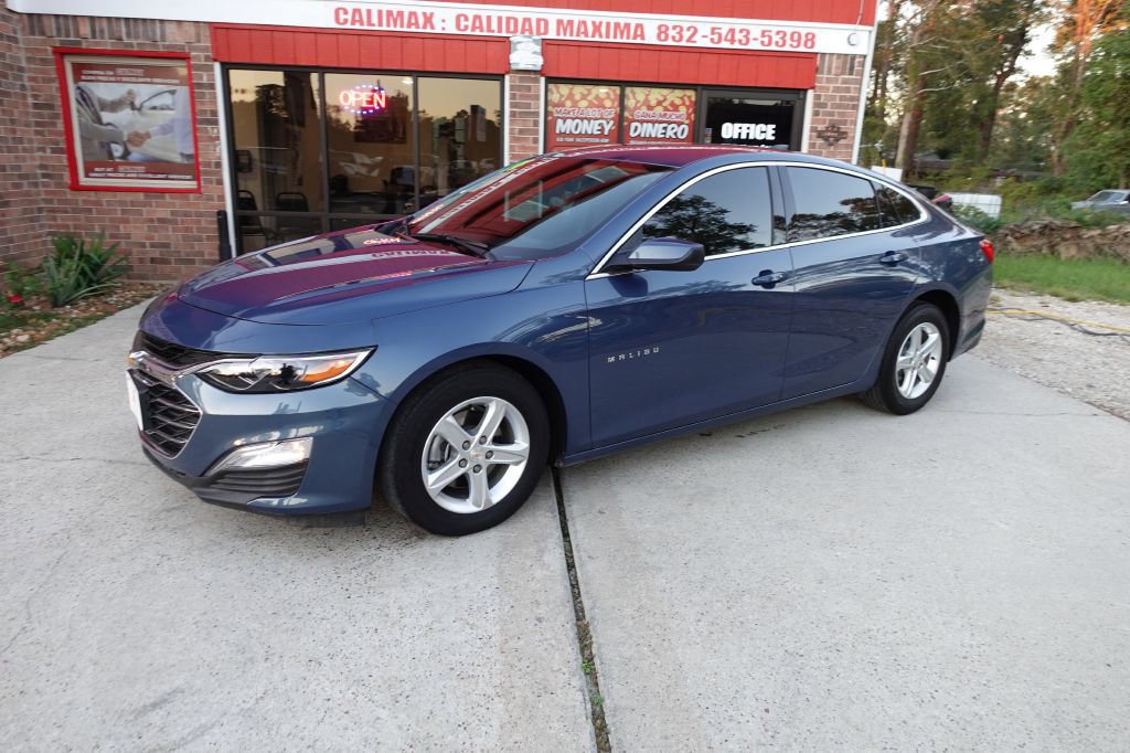 2024 Chevrolet Malibu photo 3