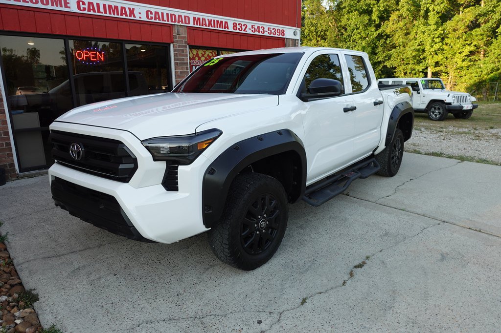 2025 Toyota Tacoma SR - Photo 6