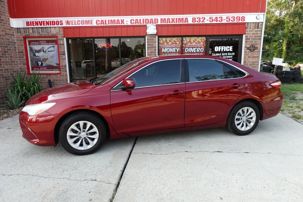 2017 Toyota Camry XLE XSE photo 2