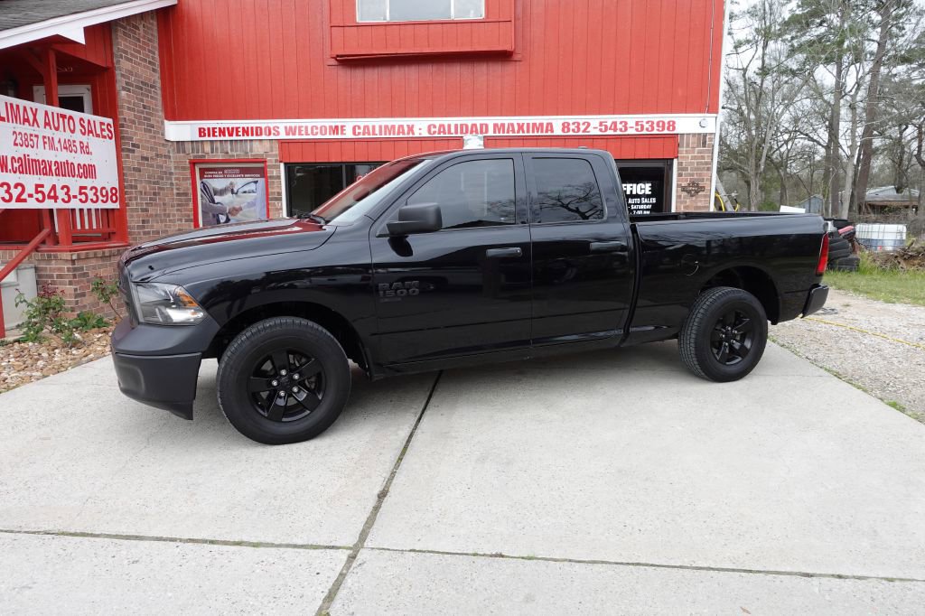 2022 Ram 1500 Classic Tradesman photo 3