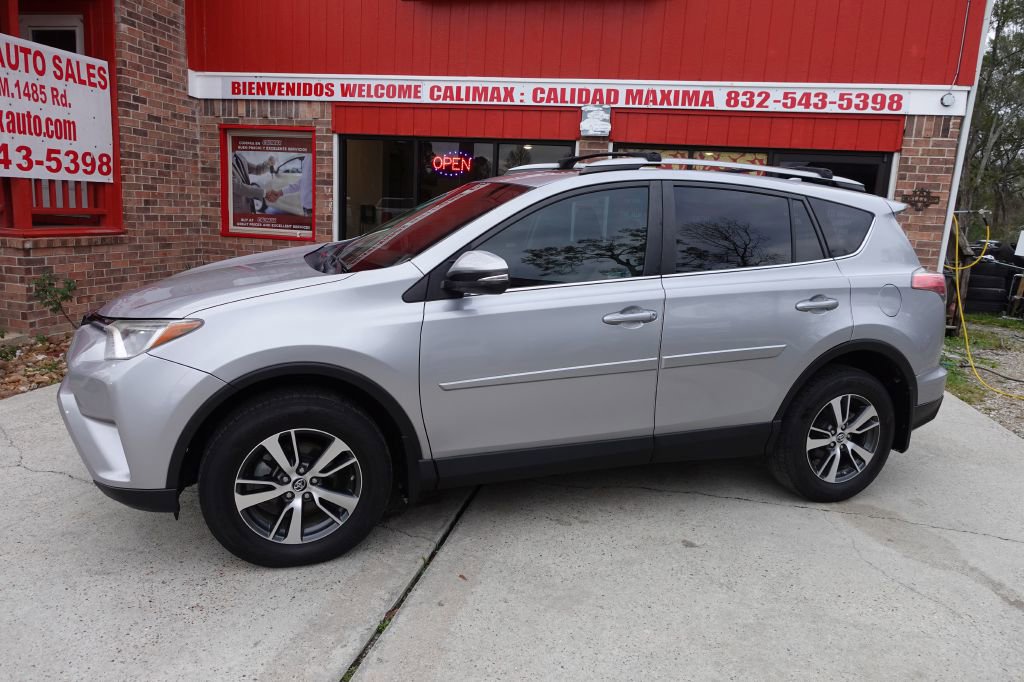 2018 Toyota RAV4 Platinum photo 2