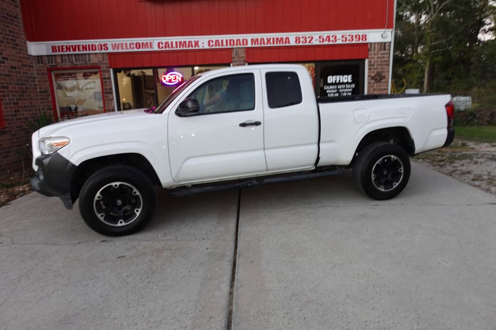 2019 Toyota Tacoma SR5 photo 2