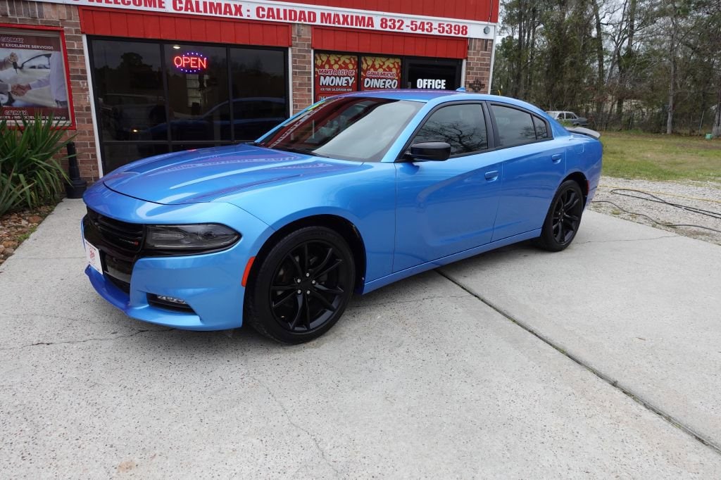 Used 2016 Dodge Charger SXT Sedan