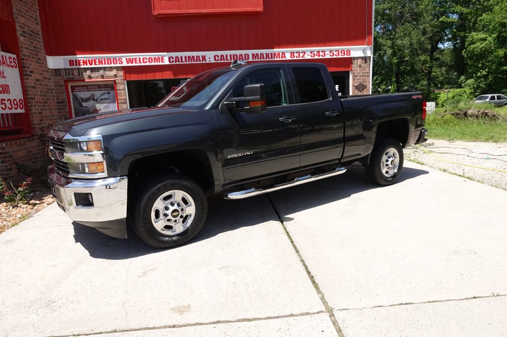 2017 Chevrolet Silverado 2500HD LT photo 4