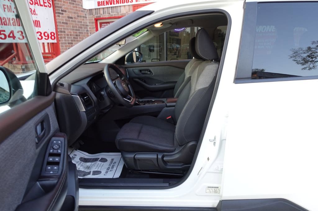 2021 Nissan Rogue S - Photo 29