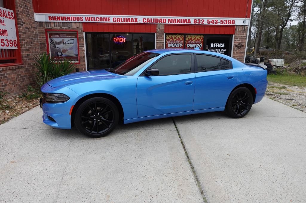 Used 2016 Dodge Charger SXT Sedan