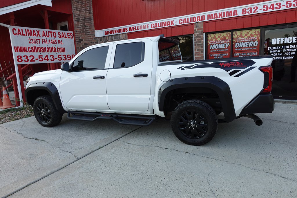 2025 Toyota Tacoma SR - Photo 23