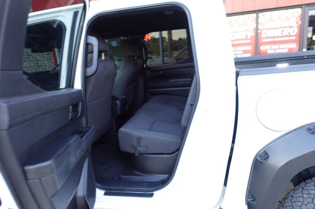2025 Toyota Tacoma SR - Photo 28