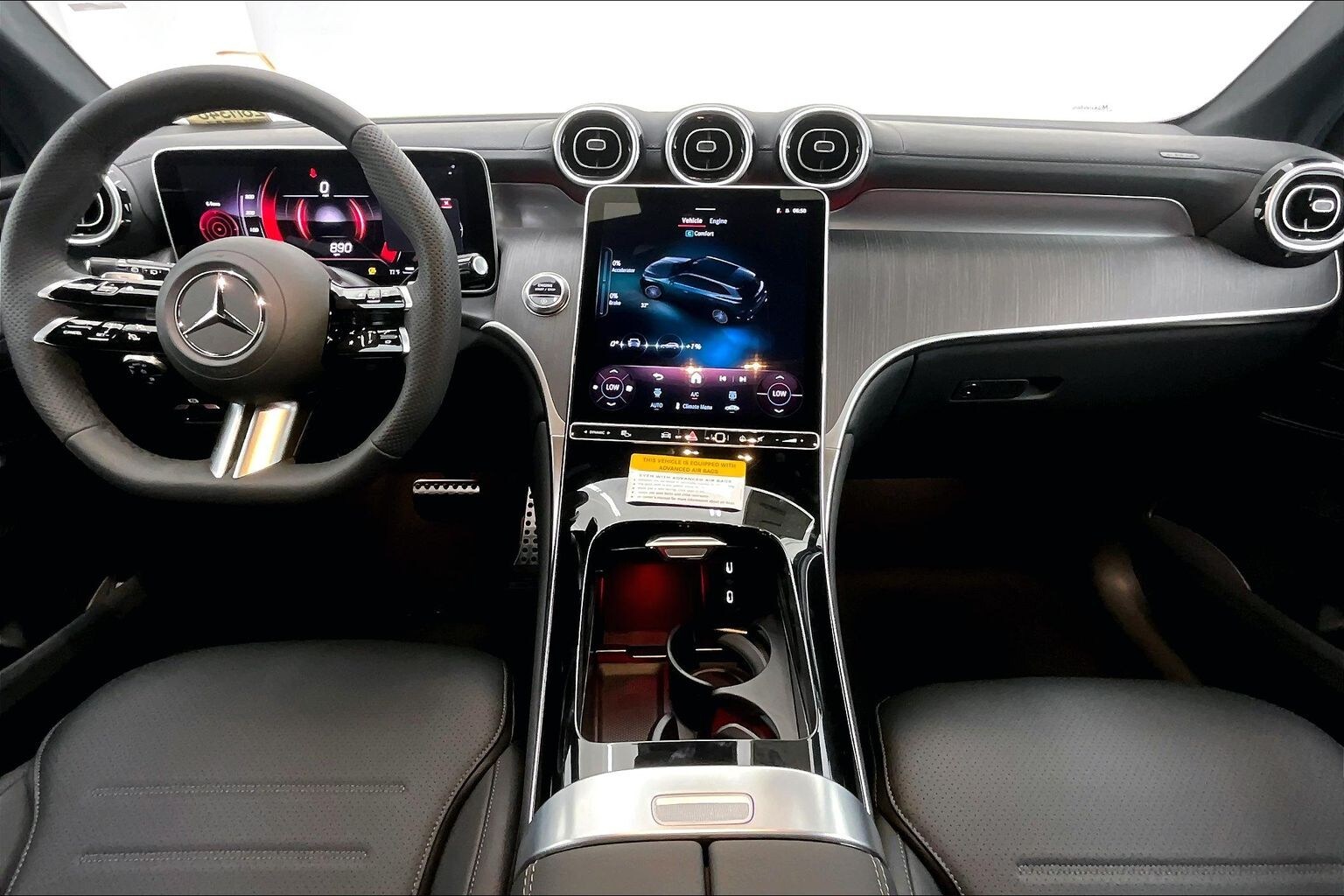 2026 Mercedes Benz GLC 300 photo 4