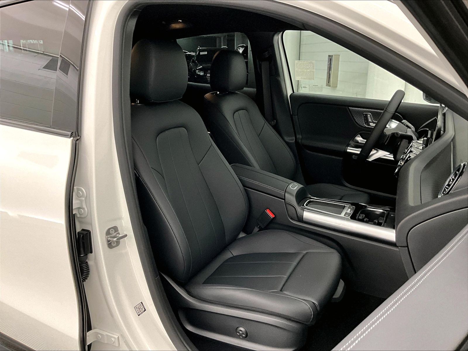 2026 Mercedes-Benz GLA photo 5