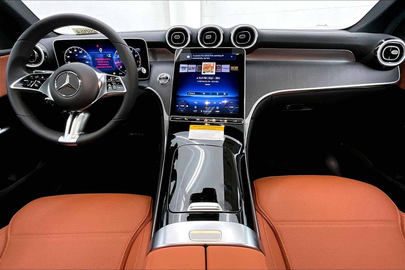 2026 Mercedes Benz GLC 300 photo 3