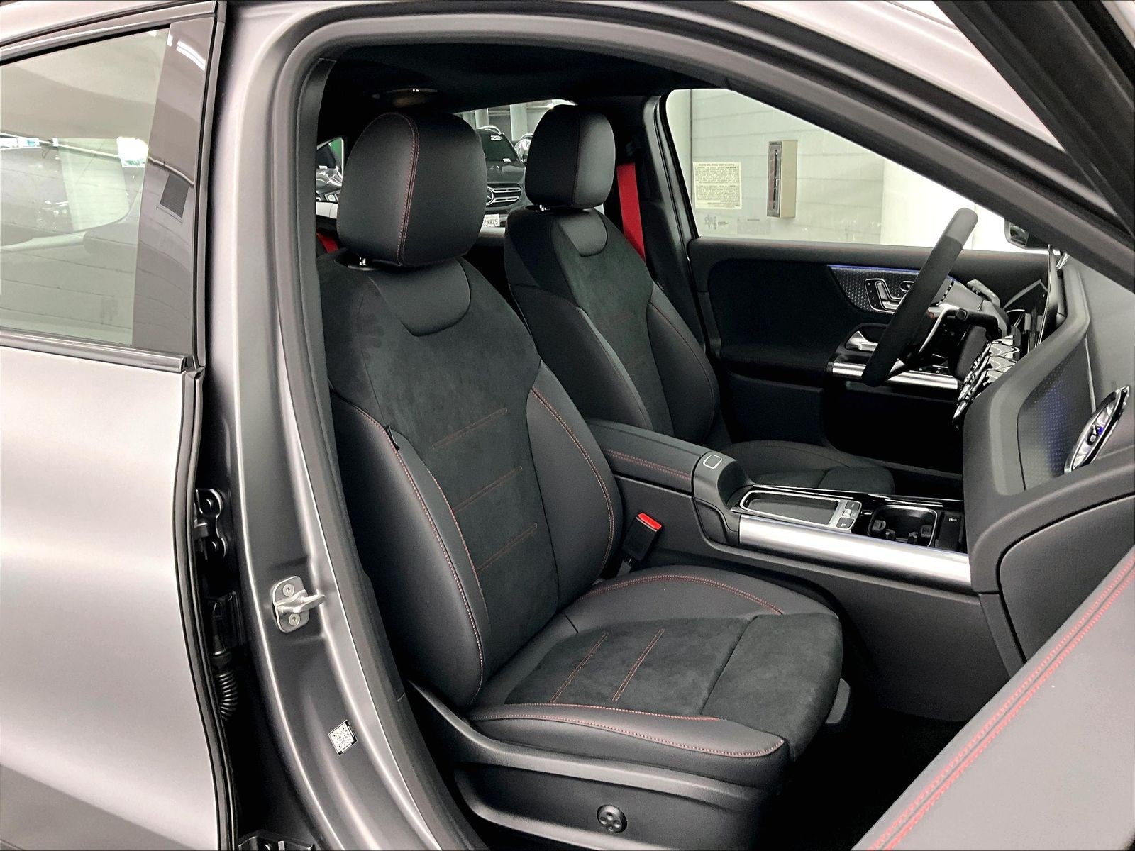 2026 Mercedes-Benz GLA photo 5