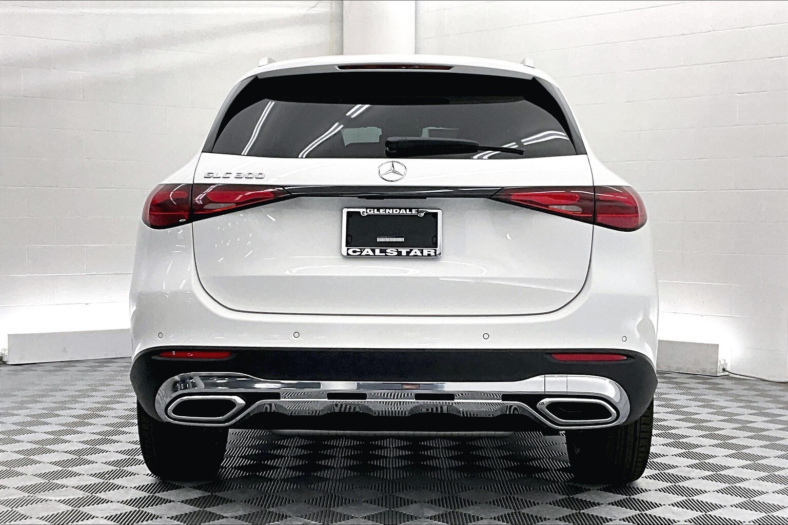2026 Mercedes Benz GLC 300 photo 3