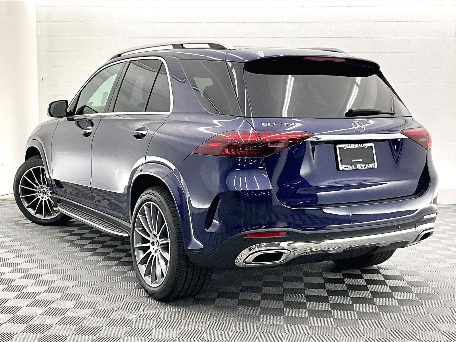 2026 Mercedes-Benz GLE photo 2