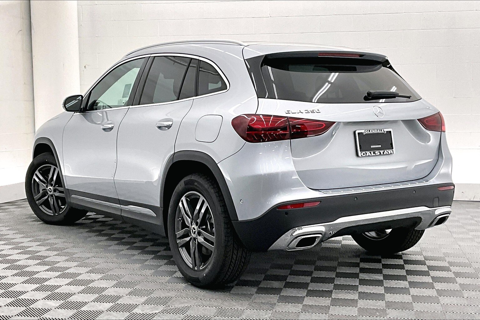 2026 Mercedes Benz GLA 250 photo 2