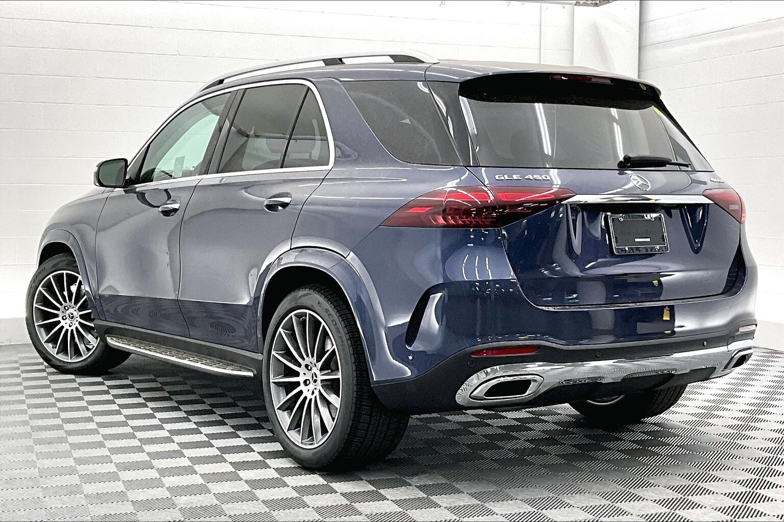 2026 Mercedes Benz GLE 450 4MATIC photo 2