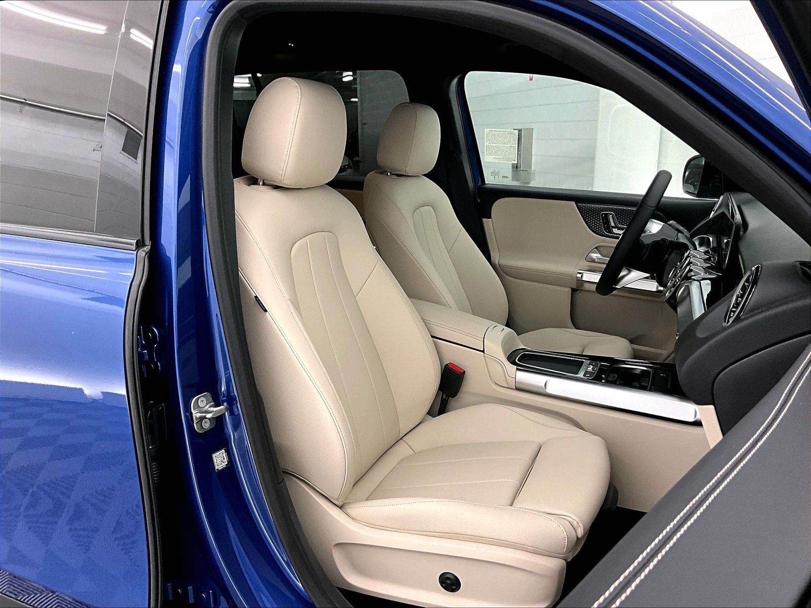 2026 Mercedes-Benz GLB photo 5