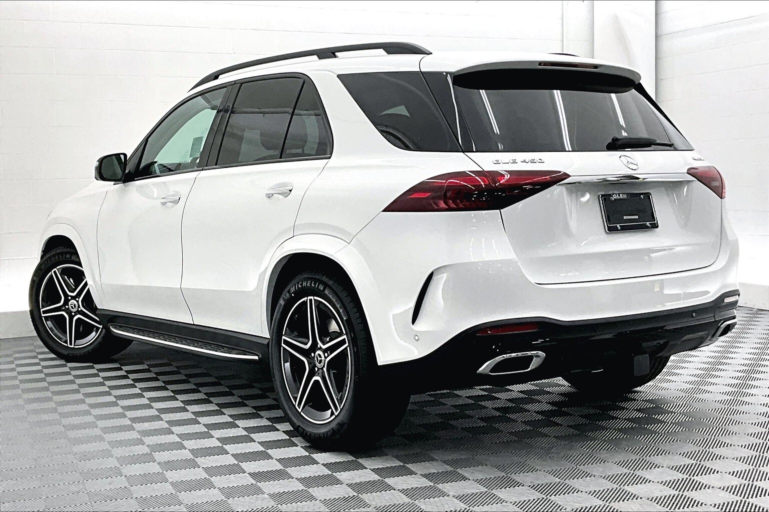 2026 Mercedes Benz GLE 450 4MATIC photo 2