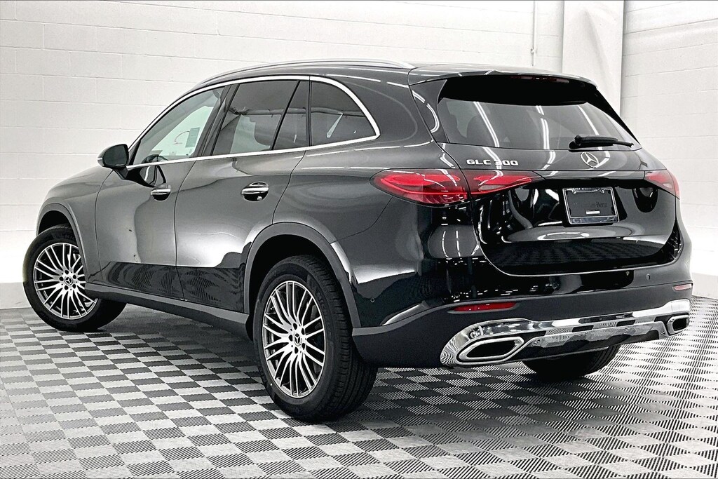 New 2026 Mercedes-Benz GLC 300  SUV